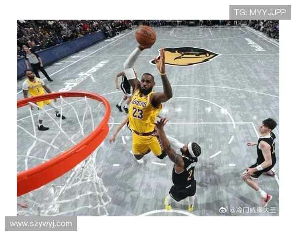 22日NBA十佳球詹姆斯压哨绝杀勇士库里空接暴扣入选 22日NBA十佳球詹姆斯压哨绝杀勇士库里空接暴扣入选